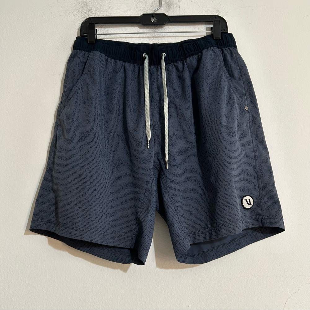 Vuori Kore Shorts Lined Blue Printed 7" Size Large Casual Gym Running Active